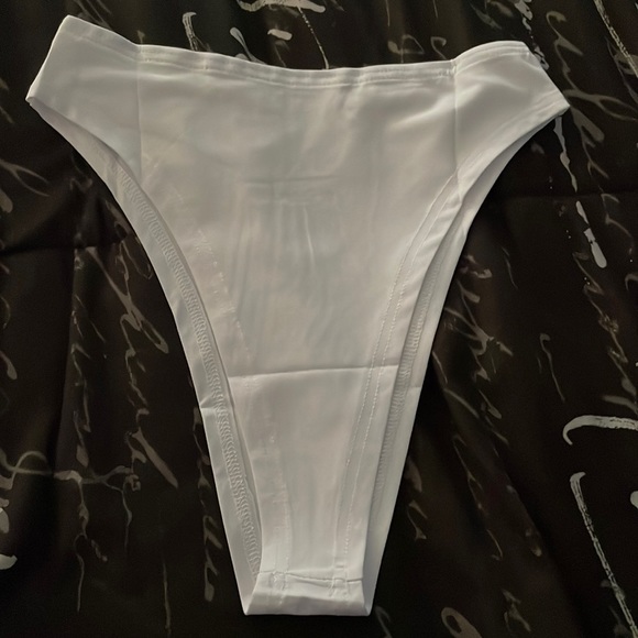 Dress - Picture 3 of 6